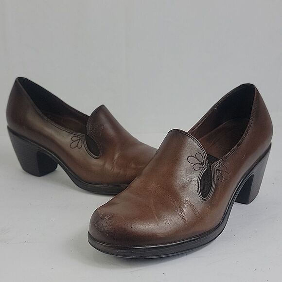 Dansko Beth Nappa Brown Leather Heeled Loafers - Picture 2 of 11